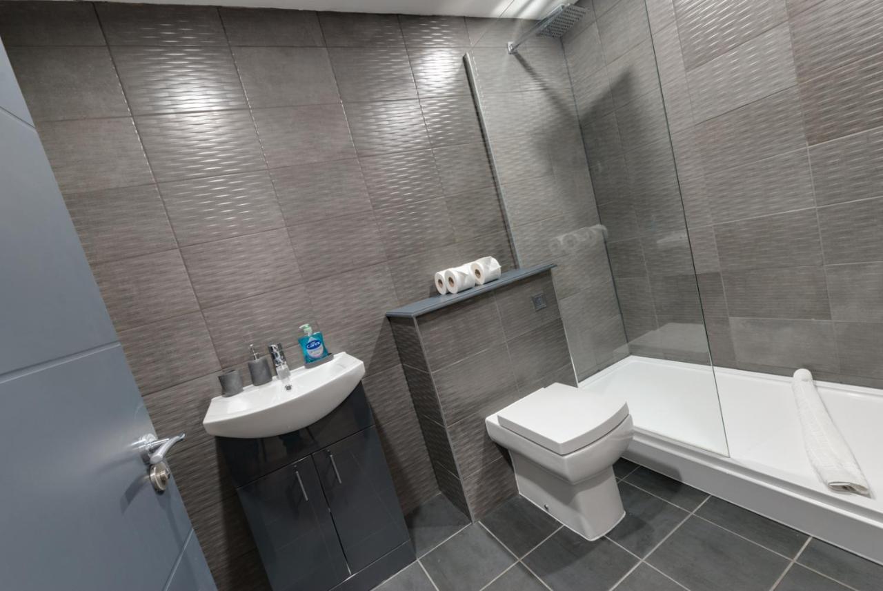 Harrisons Aparthotel Ливърпул Екстериор снимка